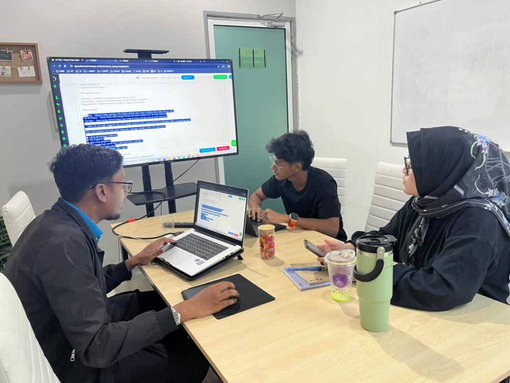 Collab Room - Small Meeting 3